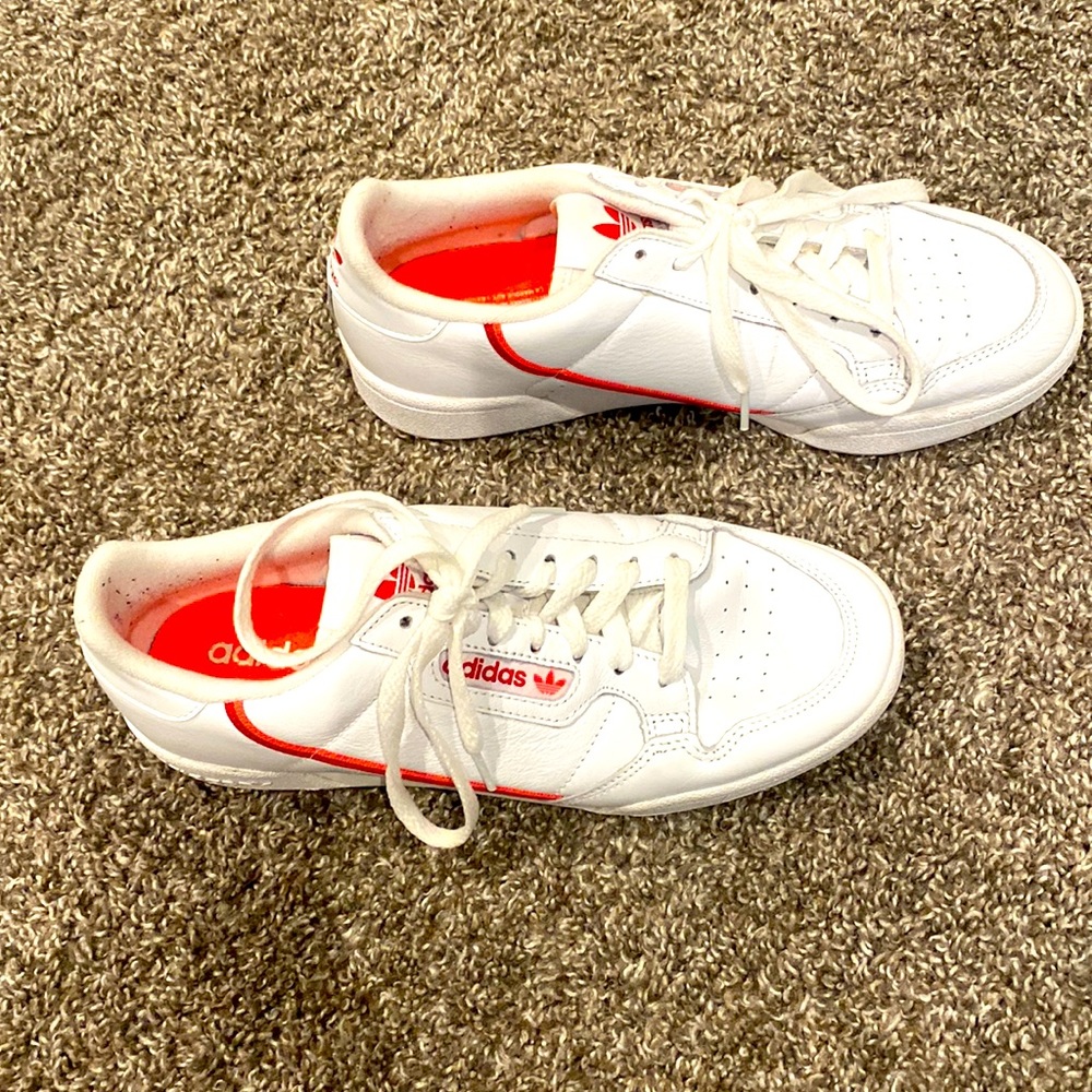 Addidas shoe- size 8 1/2
